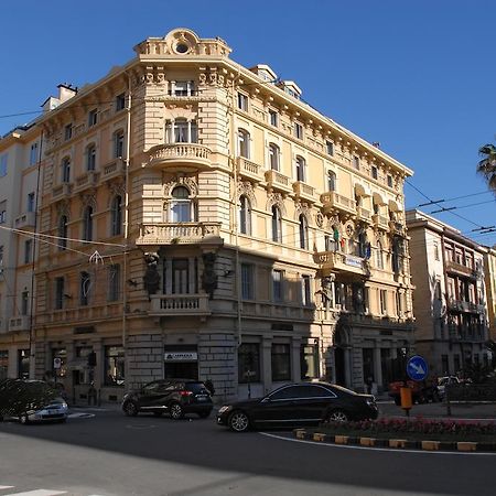 Hotel Locanda Beatrice Sanremo Exterior foto